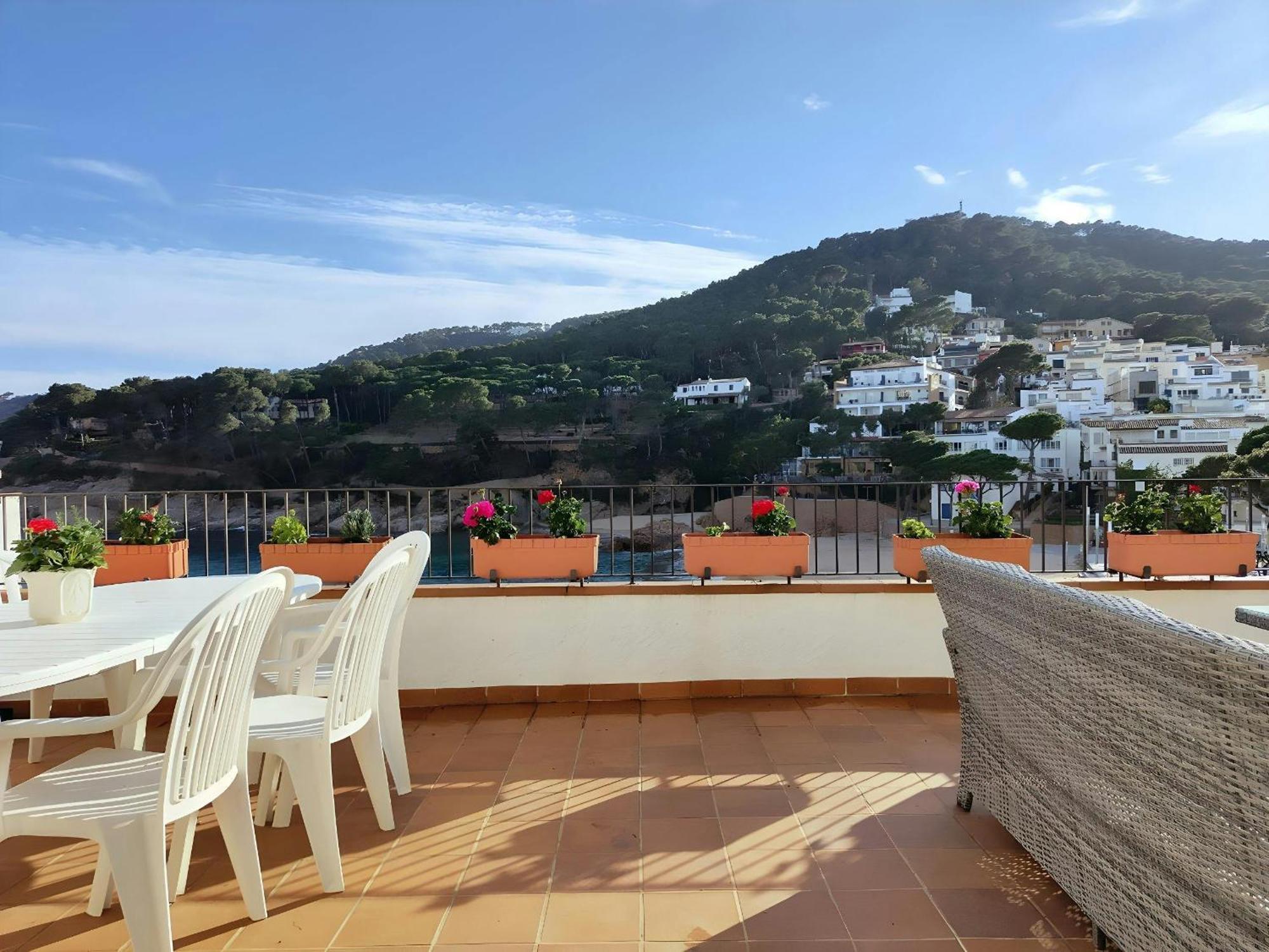 Tamariu Platja - Penthouse On Passeig Del Mar. Apartment Bagian luar foto